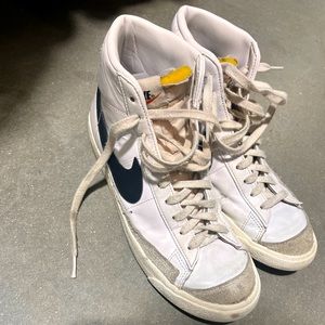 Needing Nike Blazers? I got a pair for you. It’s in good condition.